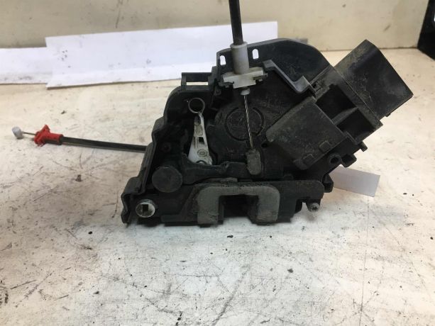 zamok-dveri-zadnii-levyi-ford-mondeo-4-rest-art-39181-big-2