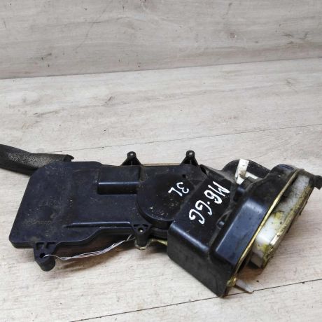 zamok-dveri-zadnii-levyi-mazda-6-art-39738-big-3