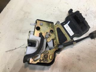 zamok-dveri-zadnii-pravyi-mazda-6-gg-art-39806