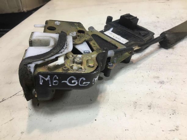 zamok-dveri-zadnii-pravyi-mazda-6-gg-art-39806-big-1