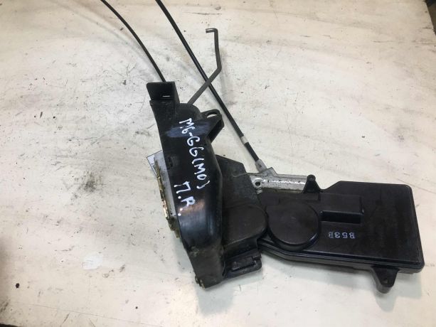 zamok-dveri-perednii-pravyi-mazda-6-gg-art-39922-big-1