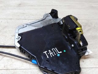 zamok-dveri-perednii-levyi-toyota-avensis-t25-art-39930