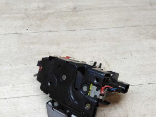 zamok-dveri-perednii-levyi-audi-a6-c5-avto-s-pravym-rulem-art-40158