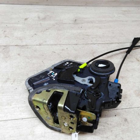zamok-dveri-zadnii-levyi-toyota-avensis-t25-art-40378-big-0