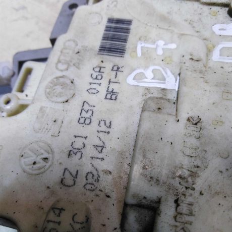 zamok-dveri-perednii-pravyi-volkswagen-passat-b7-art-40860-big-4