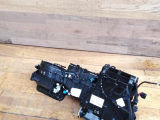 korpus-otopitelia-salona-pecka-volkswagen-passat-b7-art-41126