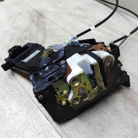 zamok-dveri-perednii-pravyi-mazda-6-gg-art-41138-big-2