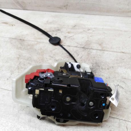 zamok-dveri-zadnii-levyi-volkswagen-golf-plus-05gv-art-41256-big-0