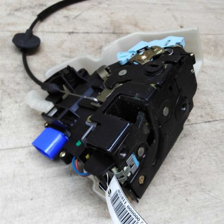 zamok-dveri-zadnii-pravyi-volkswagen-golf-plus-05gv-art-41352-big-0