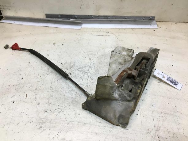 zamok-dveri-perednii-pravyi-volkswagen-sharan-do-rest-art-41739-big-0