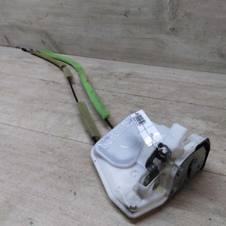 zamok-dveri-perednii-levyi-mazda-3-bl-xetcbek-art-43684-big-1