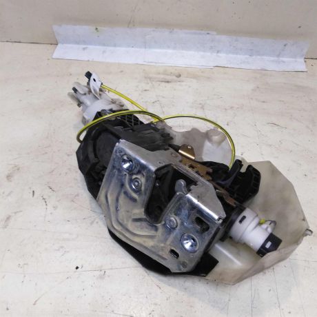 zamok-dveri-zadnii-pravyi-mercedes-w220-99gv-32i-akpp-art-44786-big-1