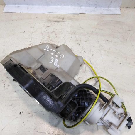 zamok-dveri-zadnii-pravyi-mercedes-w220-99gv-32i-akpp-art-44786-big-0
