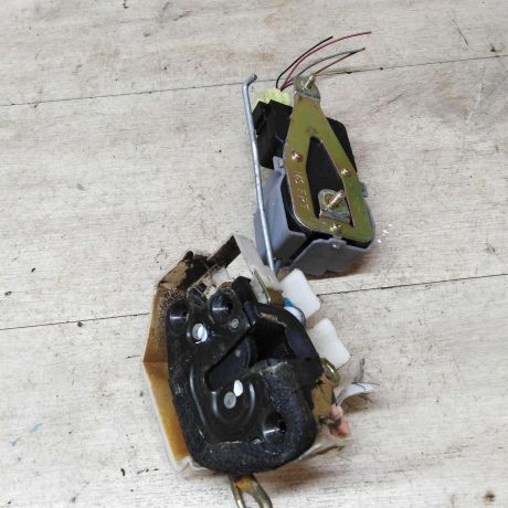 zamok-dveri-perednii-pravyi-kia-magentis-art-45026-big-1