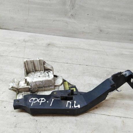 zamok-dveri-perednii-levyi-ford-focus-1-art-46347-big-1