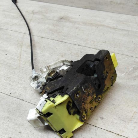 zamok-dveri-zadnii-pravyi-ford-focus-1-art-46429-big-1