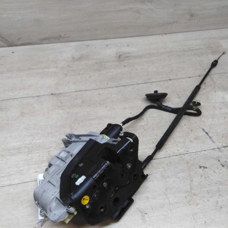 zamok-dveri-perednii-levyi-volkswagen-passat-b6-art-46450-big-0