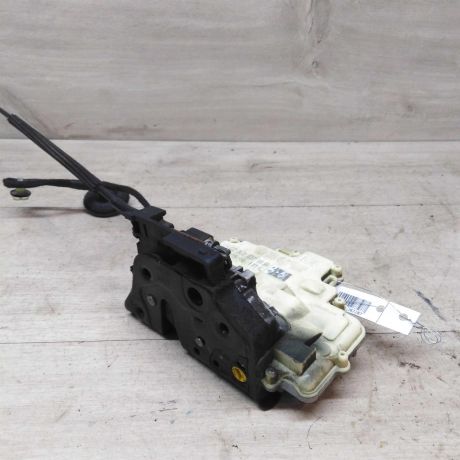 zamok-dveri-perednii-levyi-volkswagen-passat-b6-art-46450-big-1