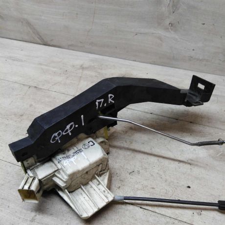 zamok-dveri-perednii-pravyi-ford-focus-1-art-46480-big-3