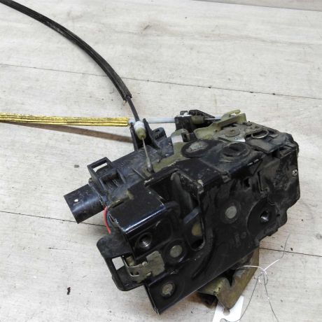 zamok-dveri-zadnii-pravyi-audi-a6-c5-art-46601-big-1