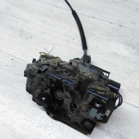 zamok-dveri-zadnii-levyi-skoda-octavia-tour-art-47173-big-1