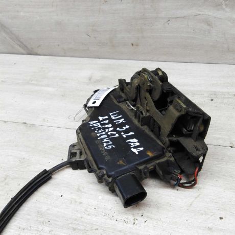 zamok-dveri-zadnii-levyi-skoda-octavia-tour-art-47173-big-0