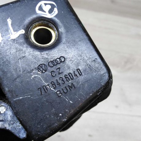 zamok-dveri-sdviznoi-volkswagen-transporter-t4-art-47466-big-1