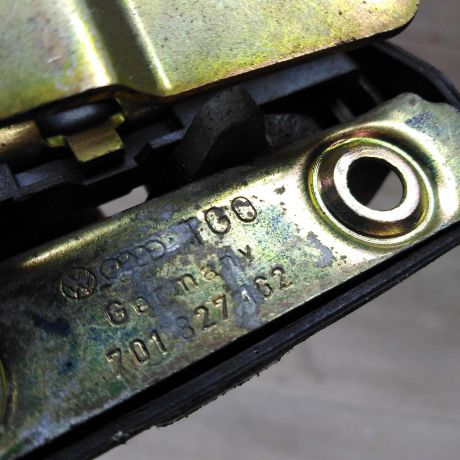 zamok-dveri-zadnei-pravoi-raspasnoi-volkswagen-transporter-t4-art-47604-big-3