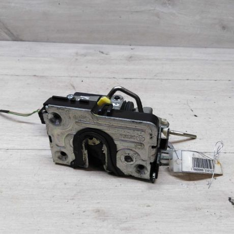 zamok-dveri-renault-sandero-i-zadnii-levyi-art-47631-big-0