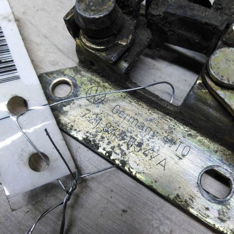 zamok-dveri-mexanizm-volkswagen-transporter-t4-art-47956-big-2