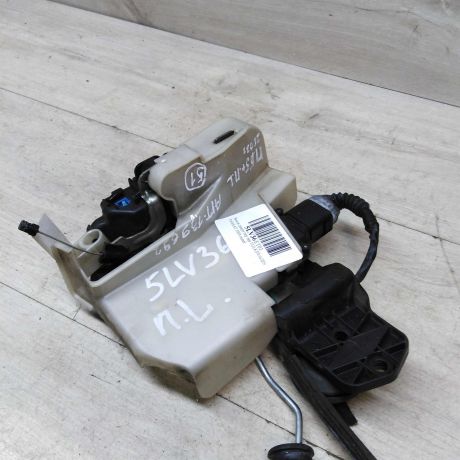 zamok-dveri-perednii-levyi-volkswagen-passat-b5-art-48348-big-2