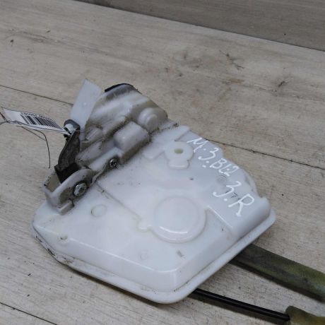 zamok-dveri-zadnii-pravyi-mazda-3-bl-art-48423-big-1