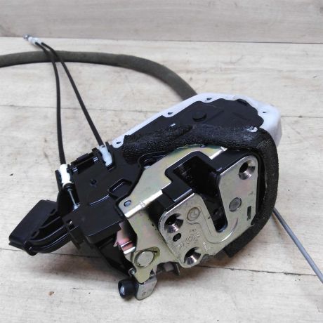 zamok-dveri-perednii-pravyi-nissan-almera-iii-g15-art-48979-big-2