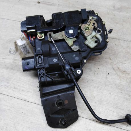 zamok-dveri-perednei-levoi-volkswagen-golf-4-art-49398-big-1