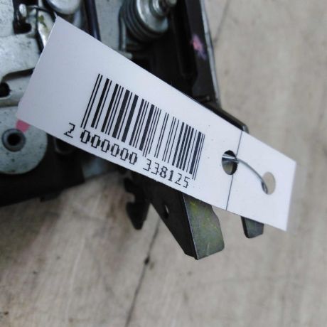 zamok-dveri-perednii-pravyi-audi-a8-d2-97gv-art-50935-big-2