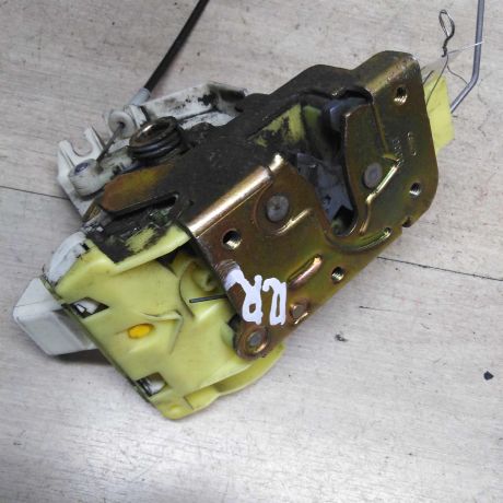 zamok-dveri-perednii-pravyi-ford-focus-1-art-51177-big-5