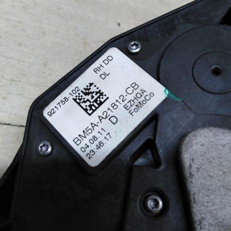 zamok-dveri-perednii-pravyi-ford-focus-3-art-52239-big-3