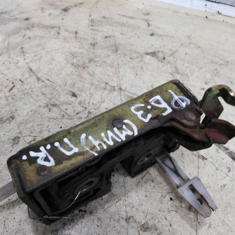 zamok-dveri-perednii-pravyi-volkswagen-passat-b3-art-52746-big-2