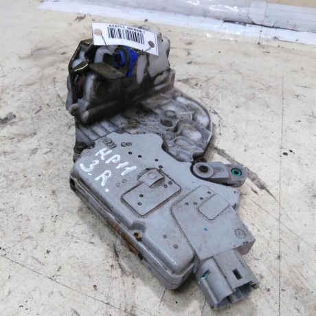 zamok-dveri-zadnii-pravyi-nissan-primera-p11-art-52802-big-1