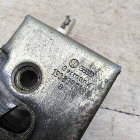 zamok-dveri-zadnei-pravoi-volkswagen-golf-2-art-52862-big-1