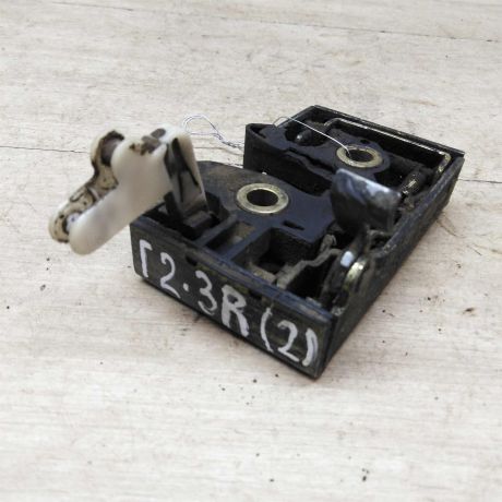 zamok-dveri-zadnei-pravoi-volkswagen-golf-2-art-52862-big-2