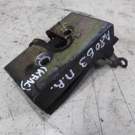 zamok-dveri-perednii-pravyi-audi-80-b3-art-53085-big-0