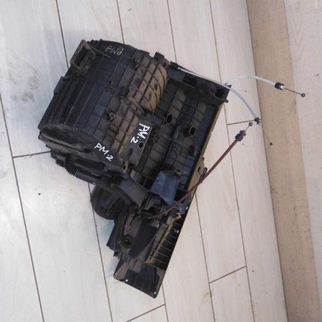 korpus-otopitelia-salona-pecki-renault-megane-2-art-53183-big-4