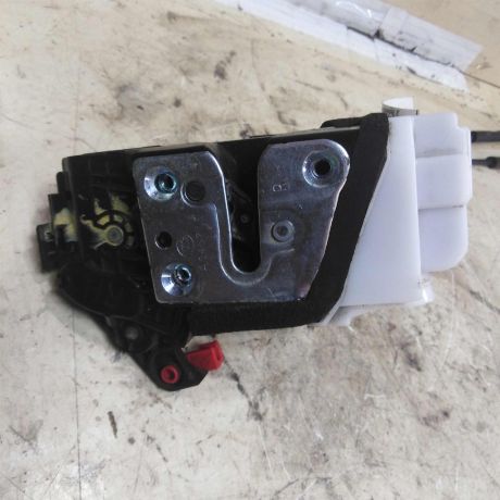 zamok-dveri-perednii-pravyi-kia-cerato-2-art-53713-big-3