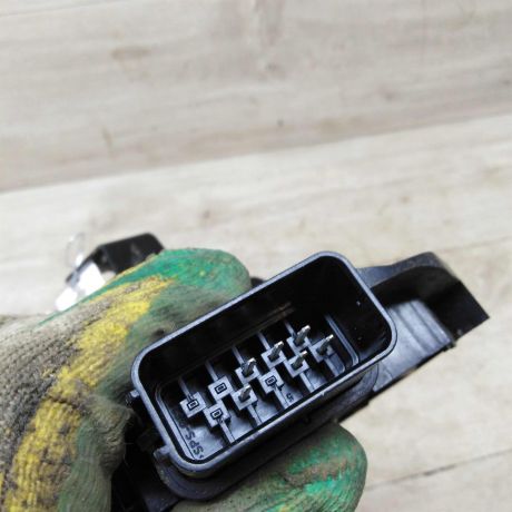 zamok-dveri-perednii-pravyi-ford-c-max-04gv-art-54436-big-2