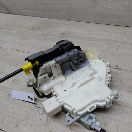 zamok-dveri-pravyi-kupe-audi-a1-i-8x-art-54929-big-2