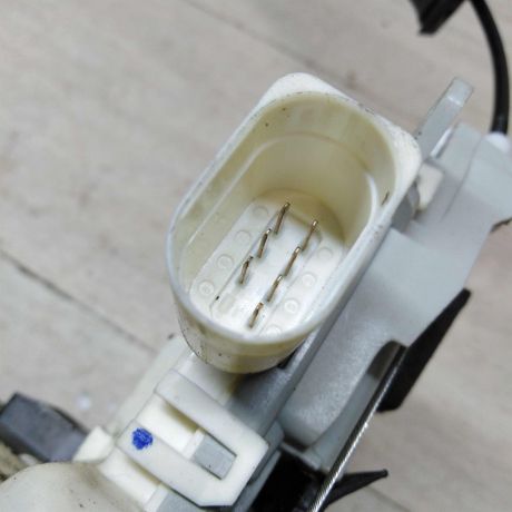 zamok-dveri-pravyi-kupe-audi-a1-i-8x-art-54929-big-4