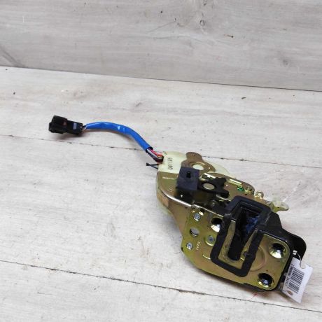 zamok-dveri-zadnii-pravyi-kia-sorento-1-do-rest-art-55123-big-0