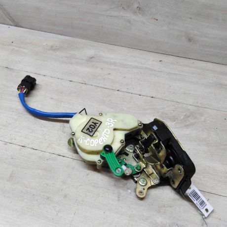 zamok-dveri-zadnii-pravyi-kia-sorento-1-do-rest-art-55123-big-1