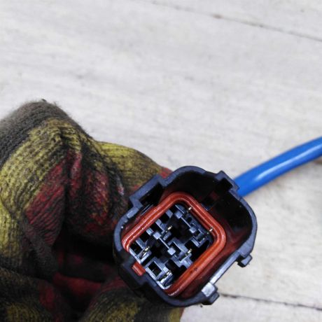 zamok-dveri-zadnii-pravyi-kia-sorento-1-do-rest-art-55123-big-2